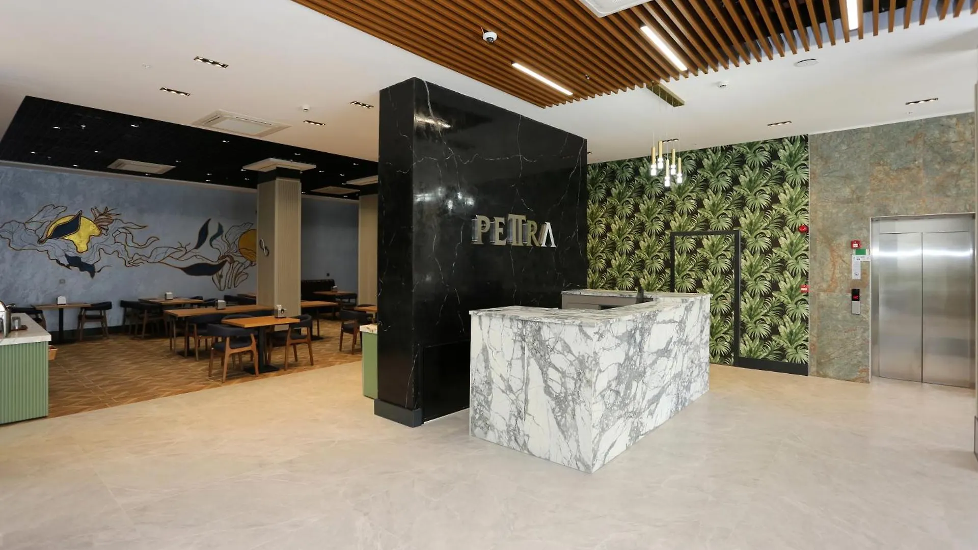 Petra Hotel Трабзон 4*,