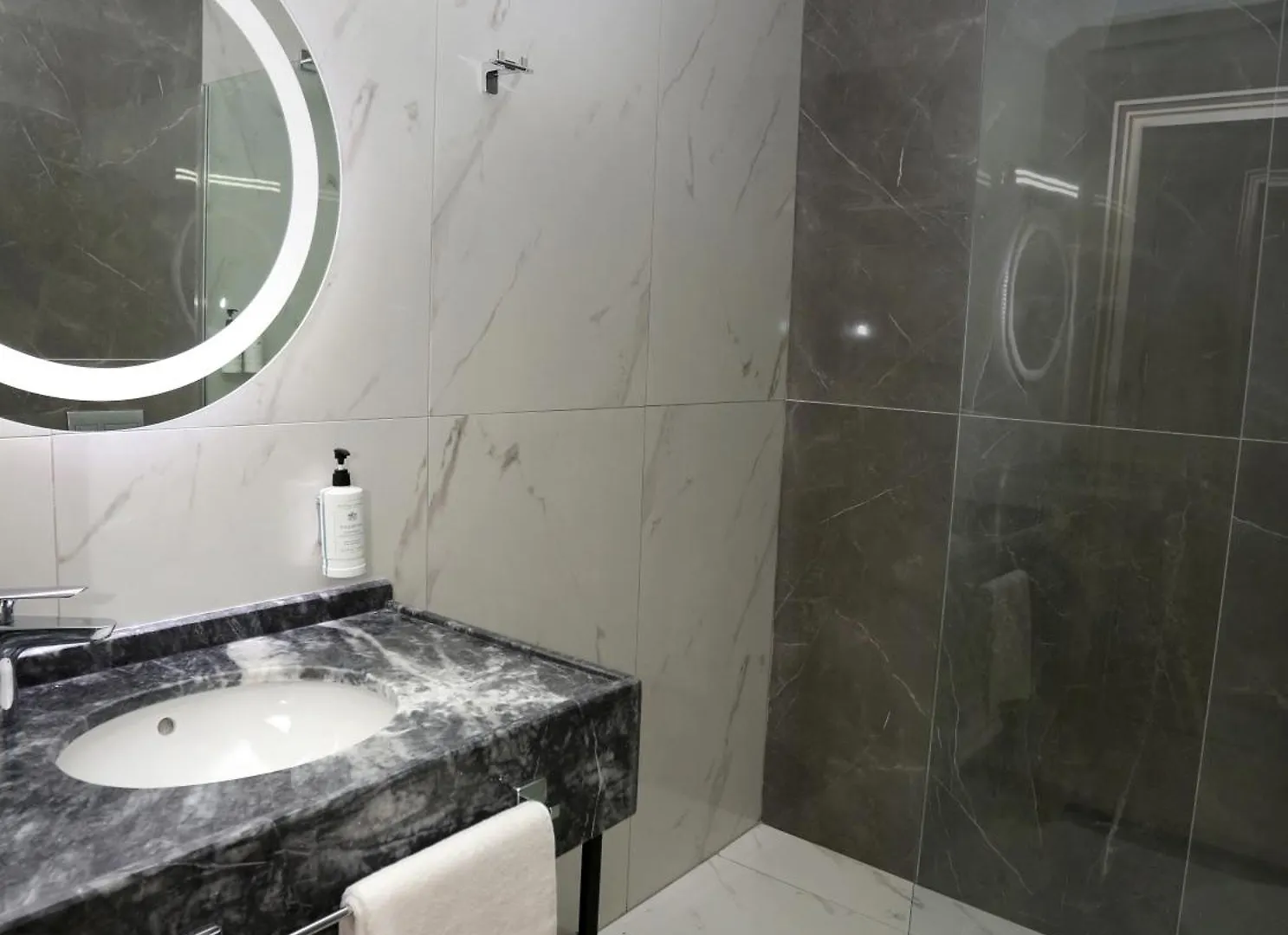 Petra Hotel Трабзон